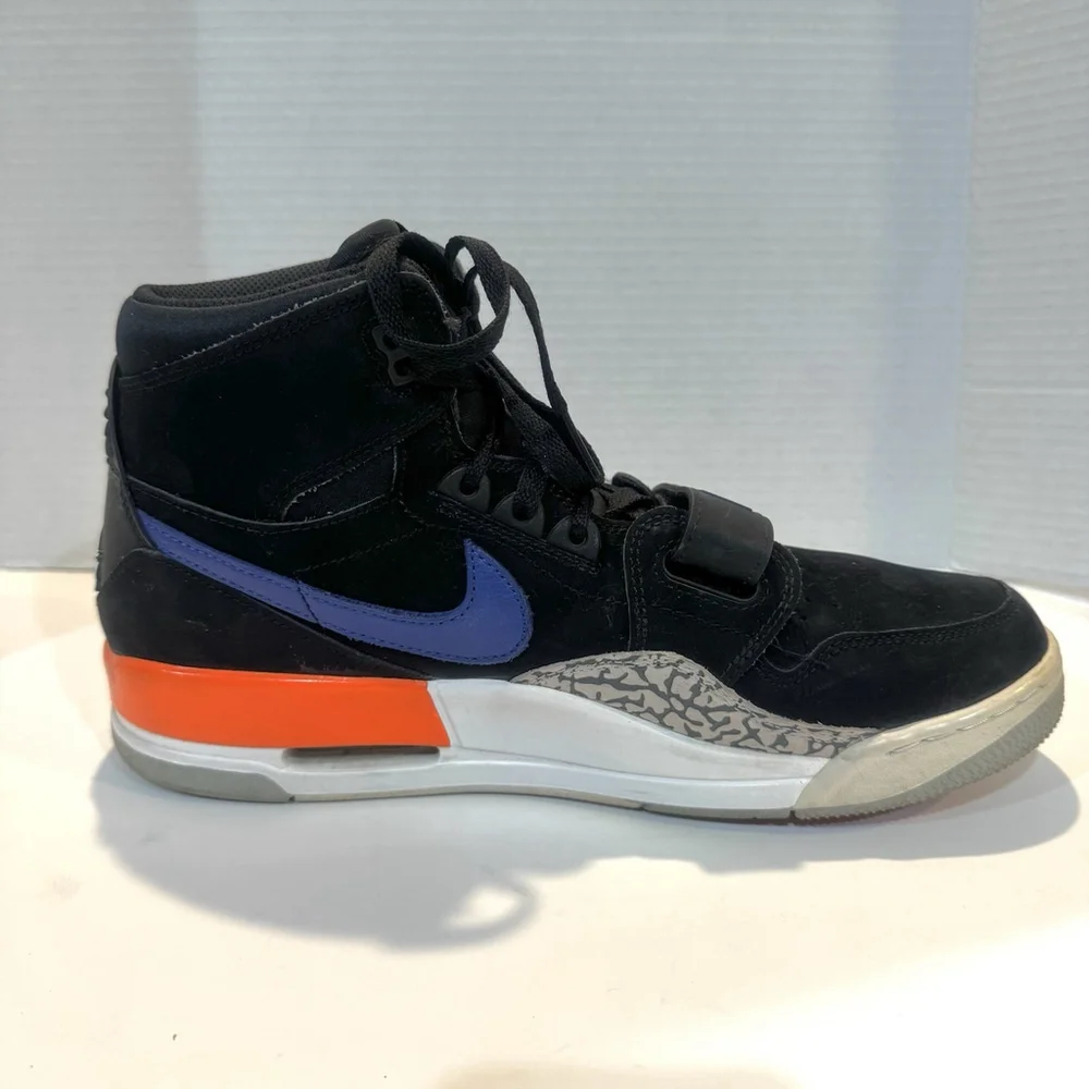 Nike Air Jordan Legacy 312 Knicks Sneaker Size:11 AV3922-048 Black Blue Orange
